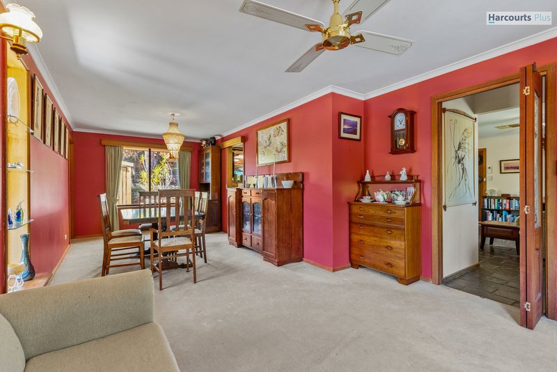 Photo - 56 Zwerner Drive, Hallett Cove SA 5158 - Image 10