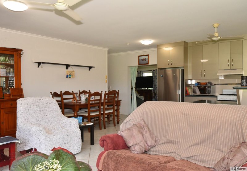 Photo - 560 Rockingham Road, Rockingham QLD 4854 - Image 13