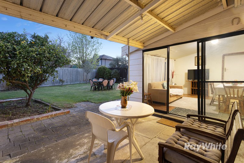 Photo - 560 Waverley Road, Malvern East VIC 3145 - Image 3