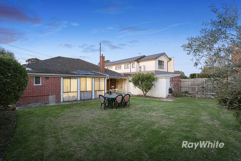 Photo - 560 Waverley Road, Malvern East VIC 3145 - Image 13