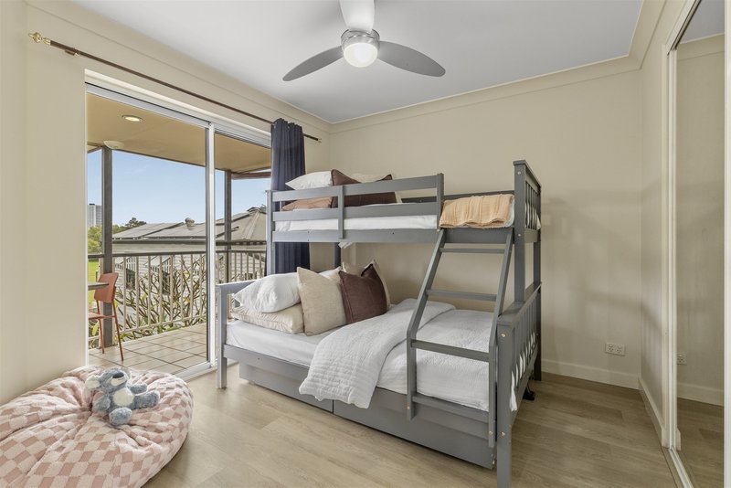 Photo - 5/61 Main Avenue, Coorparoo QLD 4151 - Image 6