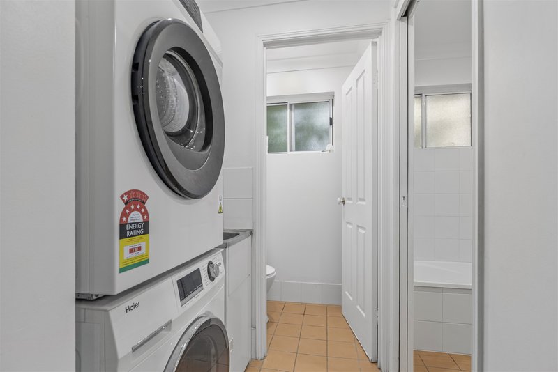 Photo - 5/61 Main Avenue, Coorparoo QLD 4151 - Image 9