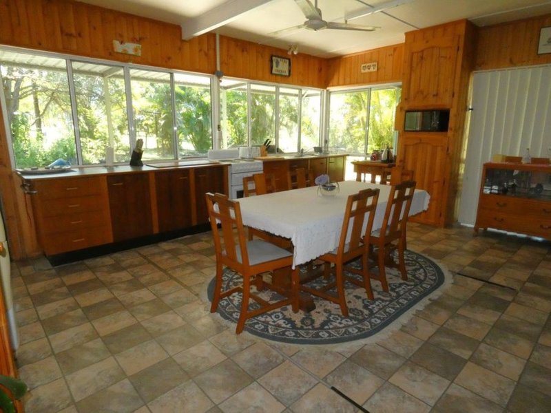 Photo - 561 Matchbox Road, Deepwater QLD 4674 - Image 6