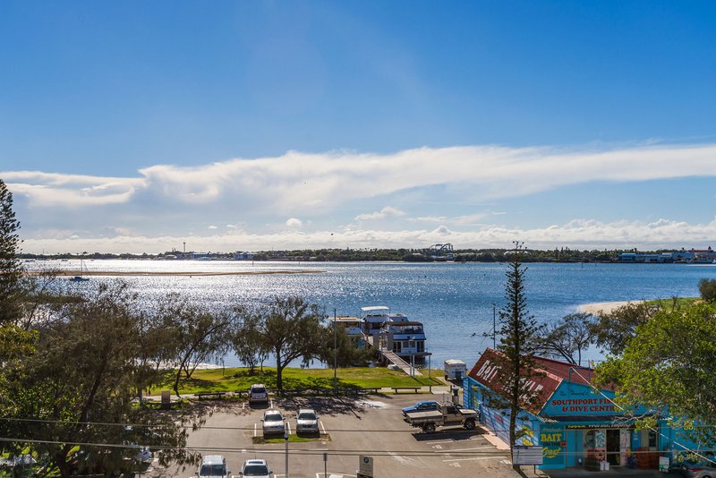 Photo - 56/106 Marine Parade, Southport QLD 4215 - Image 2