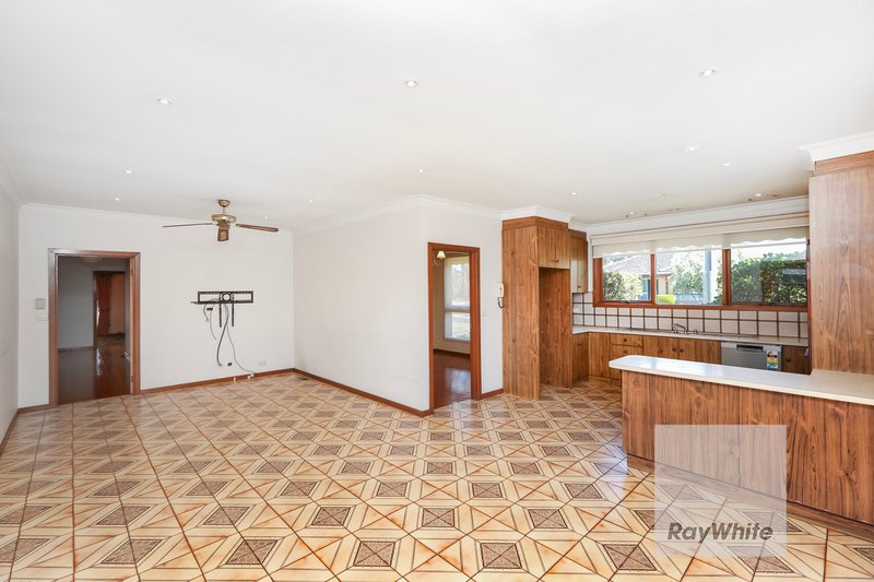 Photo - 562 Fullarton Road, Keilor Park VIC 3042 - Image 5