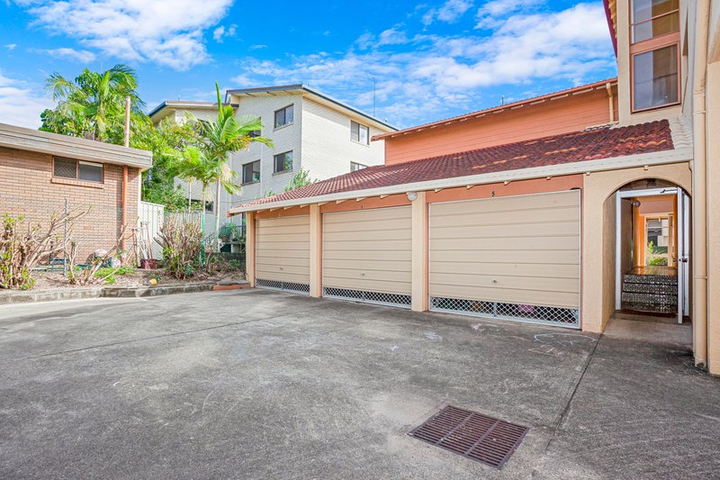 Photo - 5/62 Petrel Avenue, Mermaid Beach QLD 4218 - Image 15