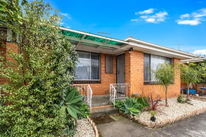 Photo - 5/62 Pine Street, Reservoir VIC 3073 - Image 1