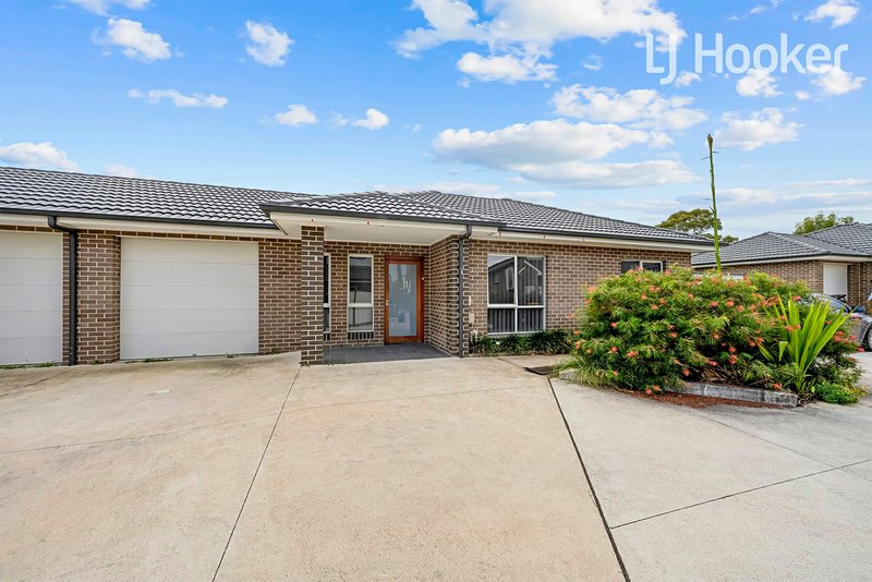 Photo - 5/620 Polding St , Bossley Park NSW 2176 - Image 2