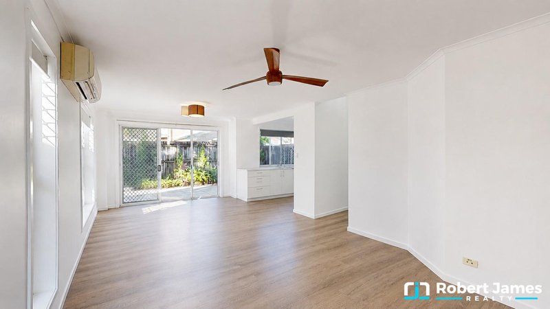 Photo - 5/63 Cassia Avenue, Coolum Beach QLD 4573 - Image 2
