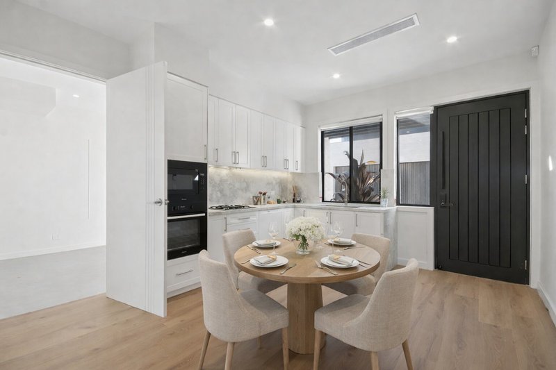 Photo - 5/633-635 Warringah Road, Forestville NSW 2087 - Image 3