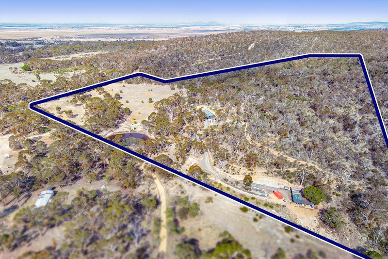 Photo - 564 Reids Road, Rowsley VIC 3340 - Image 1