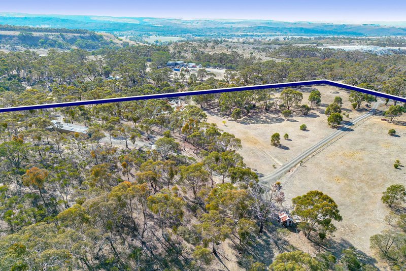 Photo - 564 Reids Road, Rowsley VIC 3340 - Image 6
