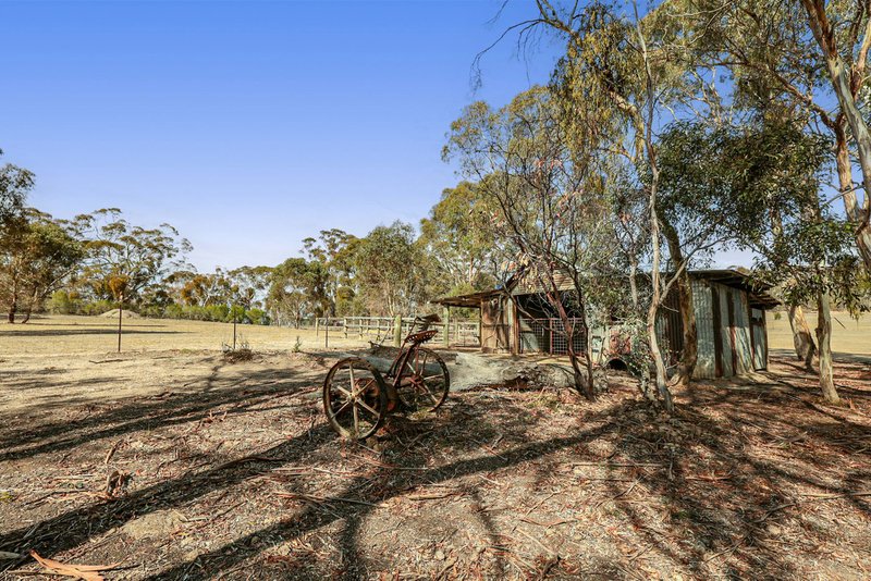 Photo - 564 Reids Road, Rowsley VIC 3340 - Image 9