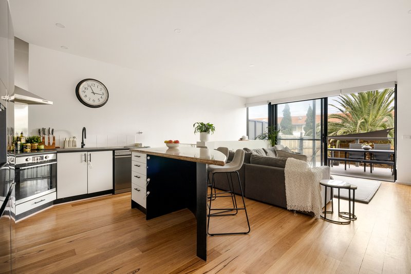 Photo - 5/647-652 Nepean Highway, Carrum VIC 3197 - Image 3