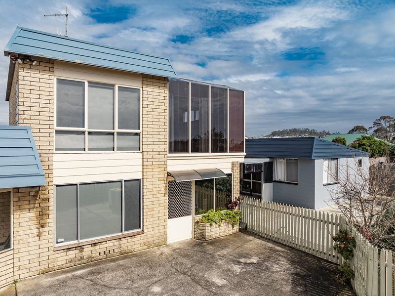 Photo - 5/65 Queen Street, West Ulverstone TAS 7315 - Image 2