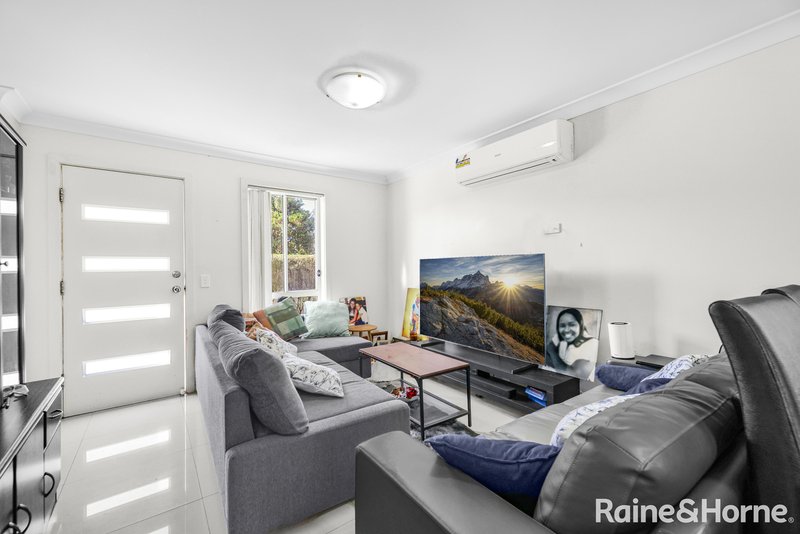 Photo - 5/66 Brisbane Street, Oxley Park NSW 2760 - Image 2