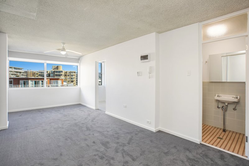 Photo - 56/7-9 Corrimal Street, Wollongong NSW 2500 - Image 3
