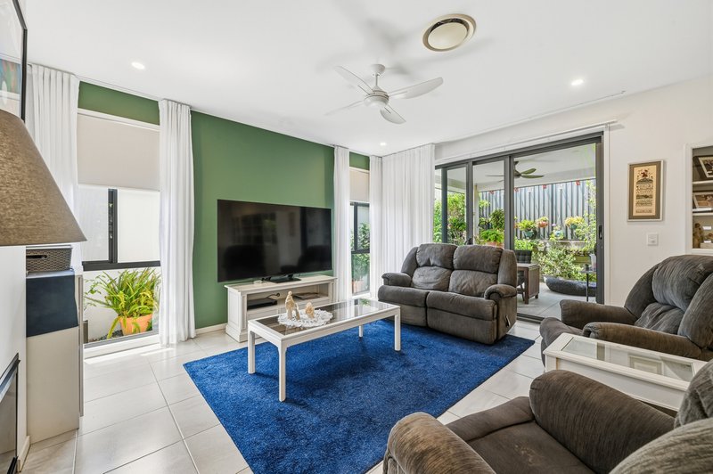 Photo - 56/75 Highgrove Drive, Highfields QLD 4352 - Image 5