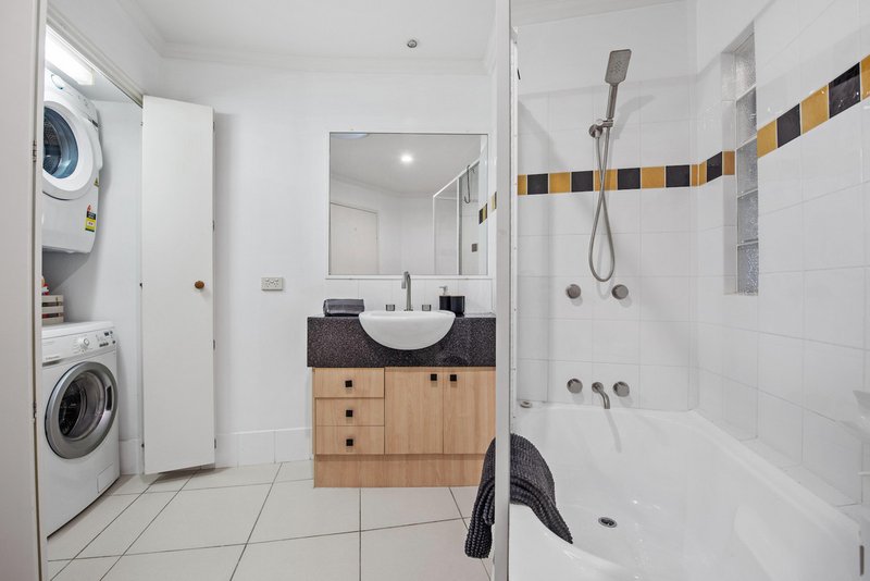 Photo - 5/68 Beeston Street, Teneriffe QLD 4005 - Image 8