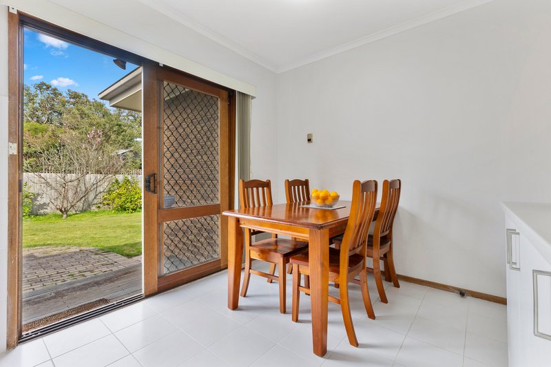 Photo - 5/68 Farm Road, Cheltenham VIC 3192 - Image 6