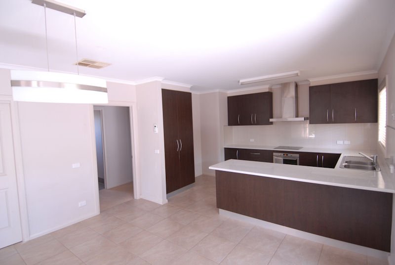 Photo - 568 Harfleur Street, Deniliquin NSW 2710 - Image 3