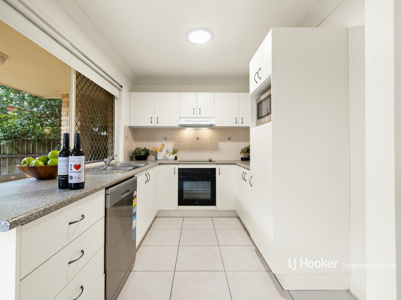 Photo - 56/8 Luke Close, Sunnybank Hills QLD 4109 - Image 4