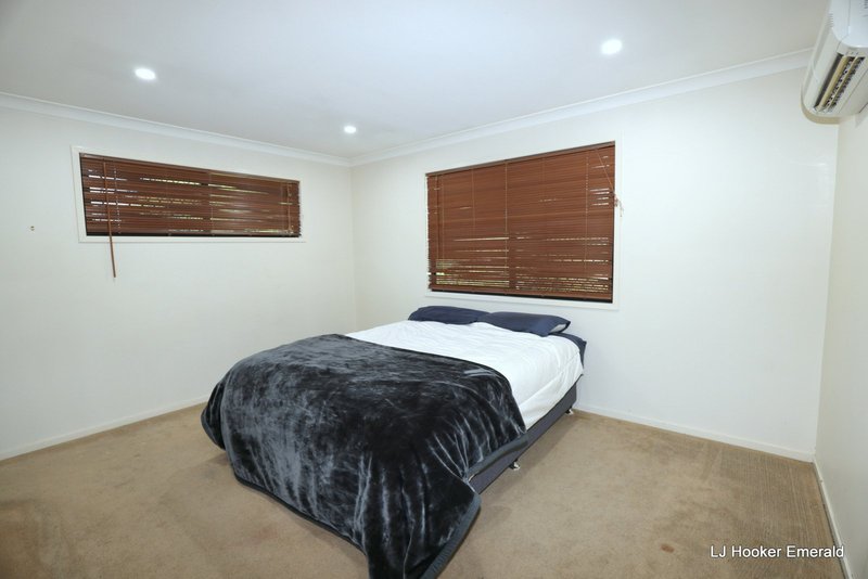 Photo - 5/68 Moody Street, Emerald QLD 4720 - Image 9