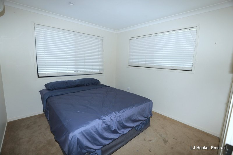 Photo - 5/68 Moody Street, Emerald QLD 4720 - Image 11