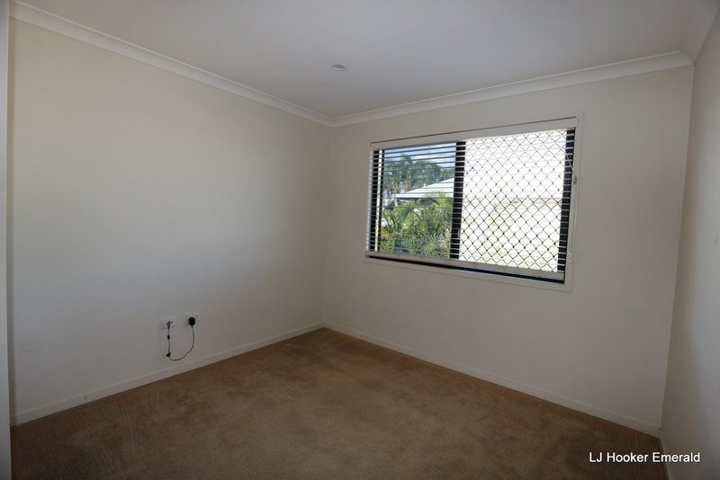 Photo - 5/68 Moody Street, Emerald QLD 4720 - Image 12