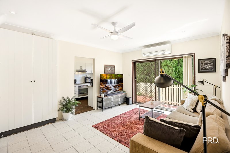 Photo - 5/68 Putland Street, St Marys NSW 2760 - Image 2