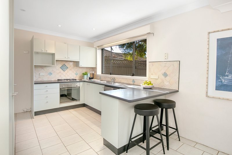 Photo - 5/69 Lynwood Avenue, Dee Why NSW 2099 - Image 5