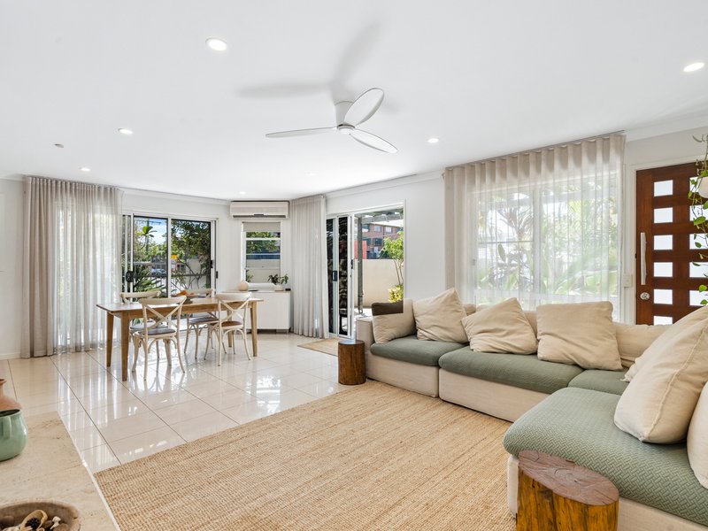 Photo - 5/69 Molloy Road, Cannon Hill QLD 4170 - Image 3