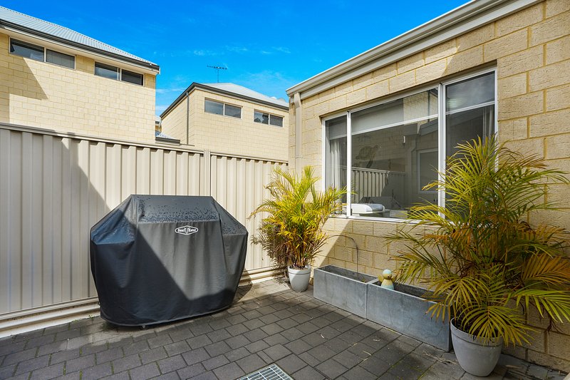 Photo - 56A Grindleford Drive, Balcatta WA 6021 - Image 7