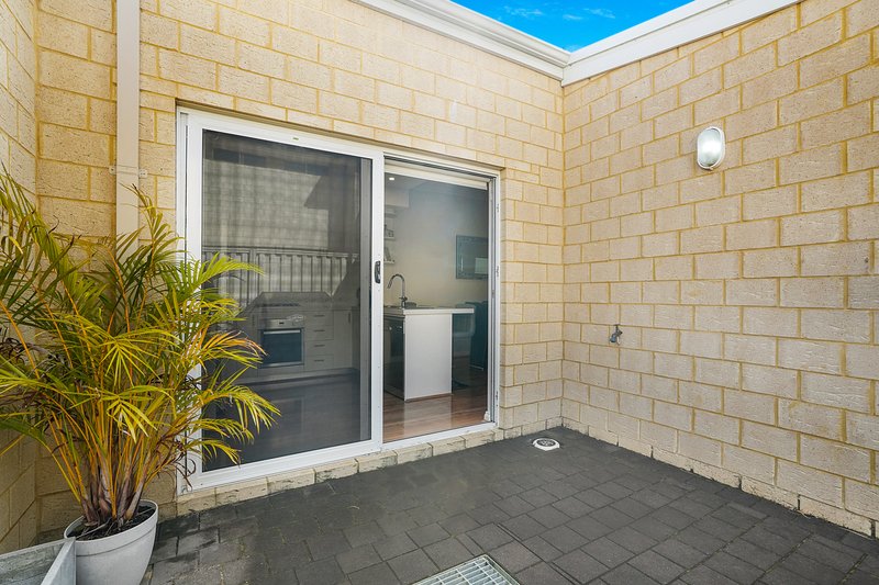 Photo - 56A Grindleford Drive, Balcatta WA 6021 - Image 8