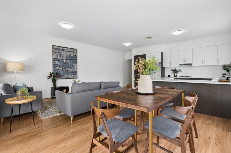 Photo - 56A York Avenue, Clovelly Park SA 5042 - Image 8