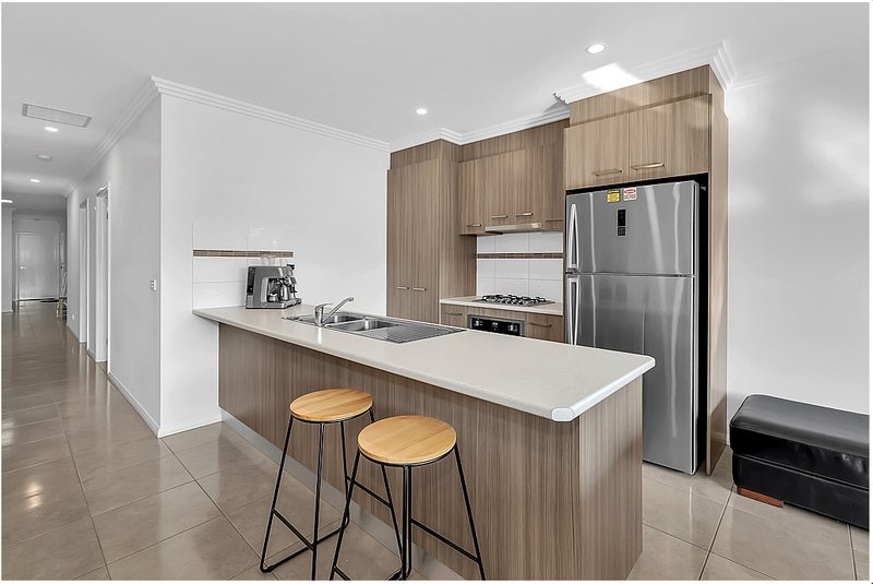 Photo - 56B Emperor Parade, Tarneit VIC 3029 - Image 5