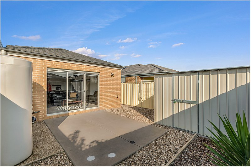 Photo - 56B Emperor Parade, Tarneit VIC 3029 - Image 12