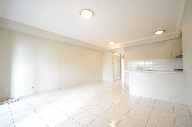 Photo - 5/7-9 Short Street, Wentworthville NSW 2145 - Image 2