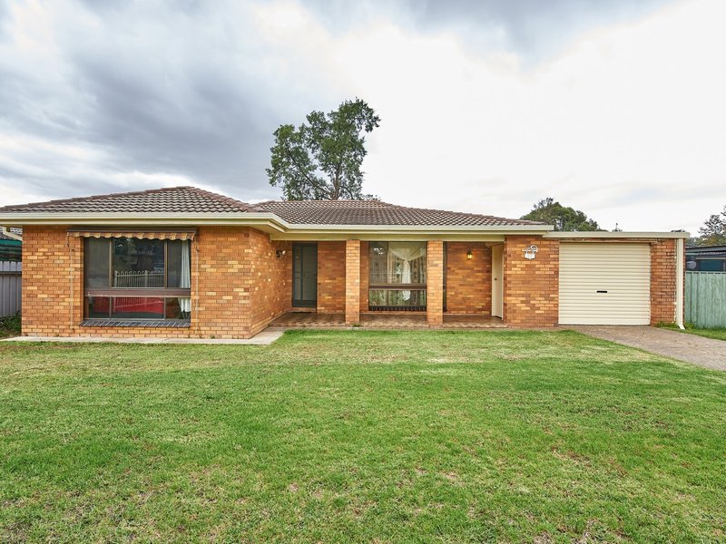 57 Adjin Street, Mount Austin NSW 2650