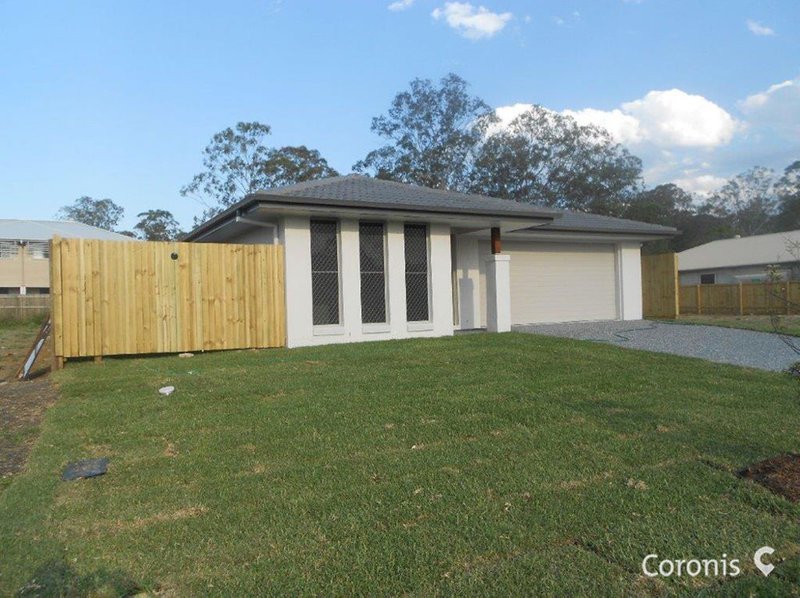 Photo - 57 Admirality Circuit, Lawnton QLD 4501 - Image 8