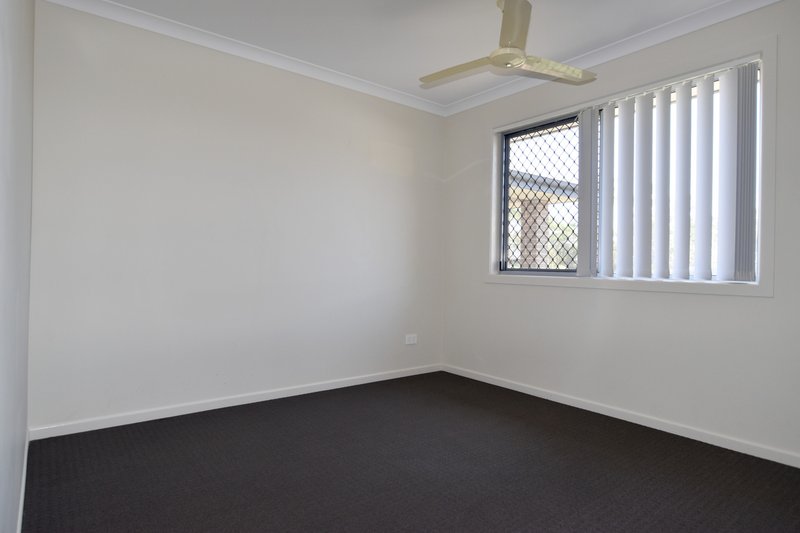 Photo - 57 Agnes Street, South Gladstone QLD 4680 - Image 14