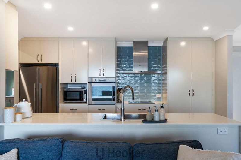 Photo - 57 Alexander Parade, Arcadia Vale NSW 2283 - Image 8