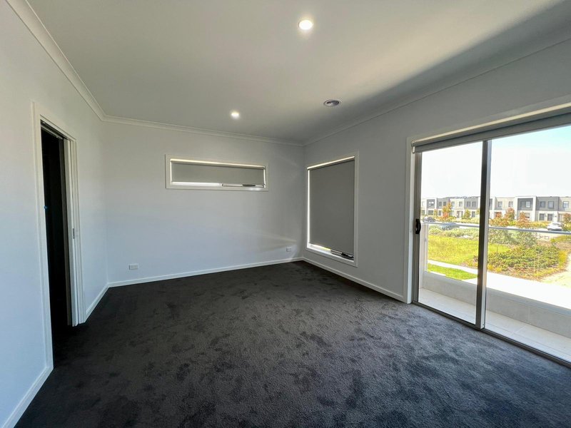 Photo - 57 Ambassador Crescent, Point Cook VIC 3030 - Image 2