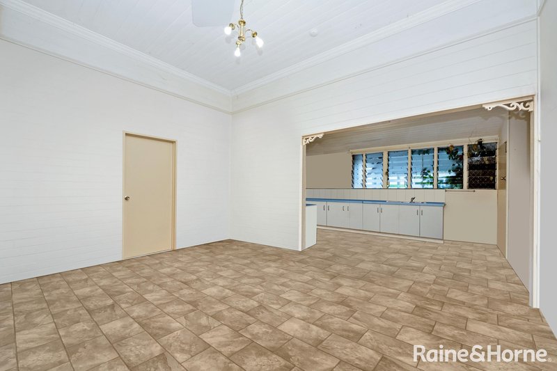 Photo - 57 Armstrong Street, Hermit Park QLD 4812 - Image 14