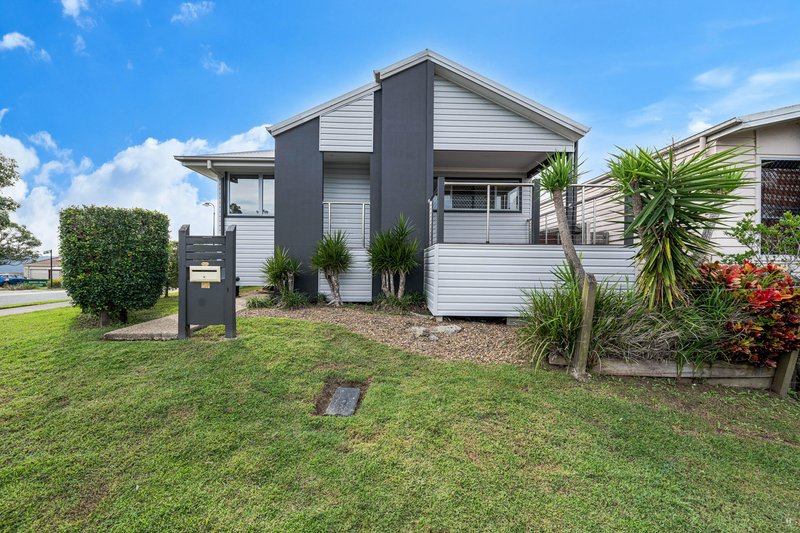 Photo - 57 Aspect Terrace, Springfield Lakes QLD 4300 - Image 1