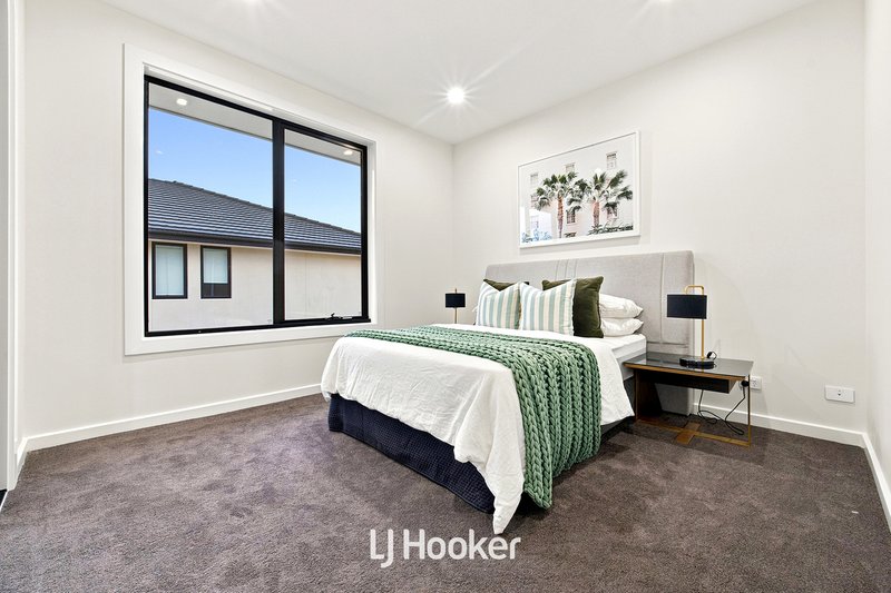 Photo - 57 Bausch Street, Berwick VIC 3806 - Image 25