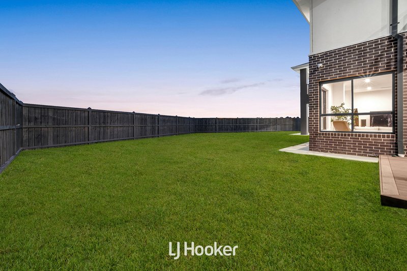 Photo - 57 Bausch Street, Berwick VIC 3806 - Image 32