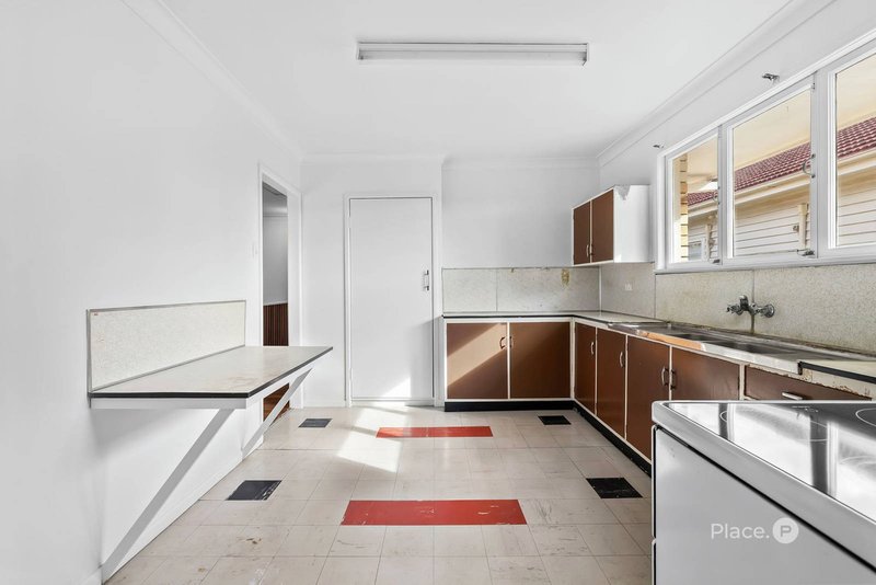 Photo - 57 Bayview Terrace, Clayfield QLD 4011 - Image 9