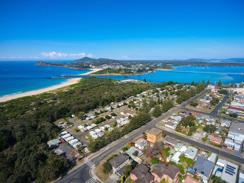 Photo - 57 Beach Street, Tuncurry NSW 2428 - Image 3