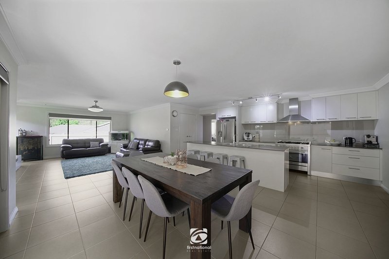 Photo - 57 Belmont Avenue, Spring Farm NSW 2570 - Image 6